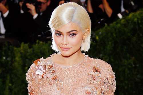 увеличить губы можно натуральными средствами